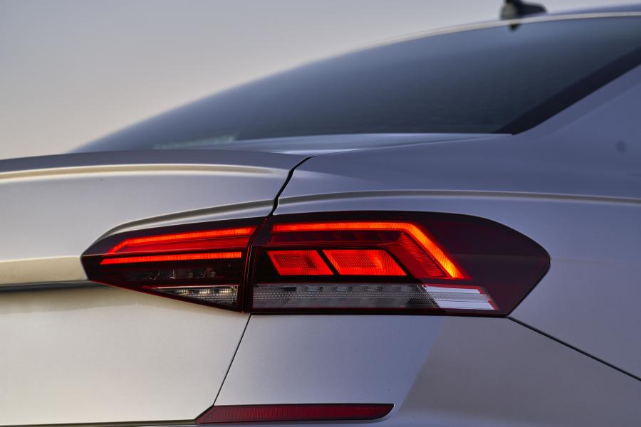 Детали экстерьера Volkswagen Passat (NMS) 2019 года  (NA) (фото 8 из 40)